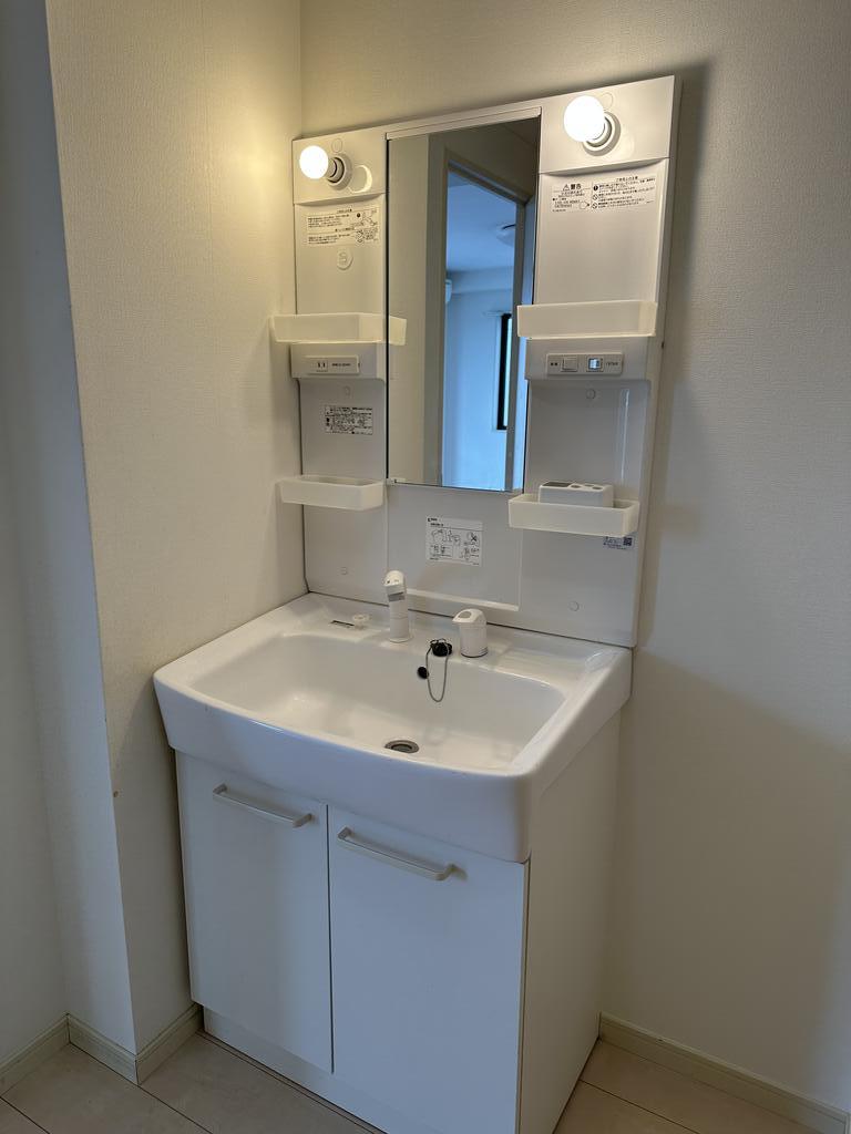 洗面設備　写真は同タイプの別部屋です