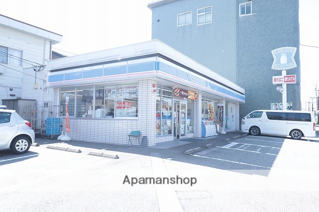 コンビニ　ローソン（コンビニ）まで499m