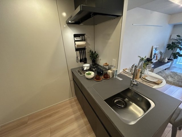 キッチン　モデルルーム写真