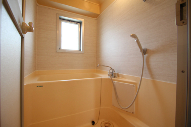 バス・シャワールーム　※別室の参考写真の為、現況優先です。