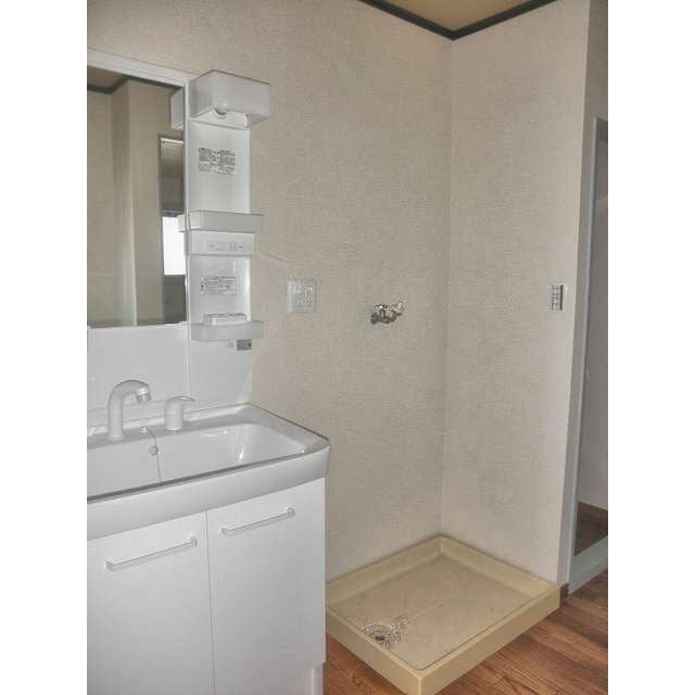 洗面設備　写真は他室使用