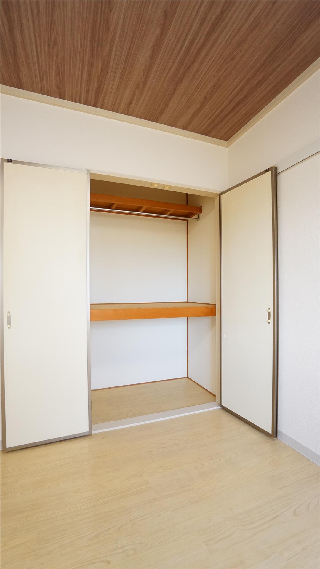 収納　201号室の写真です