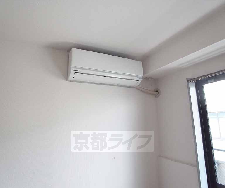 その他設備　エアコン１基、標準装備です。