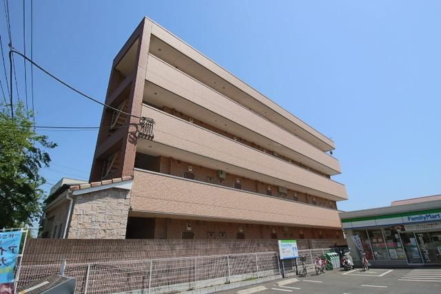 建物外観　安心オートロック完備