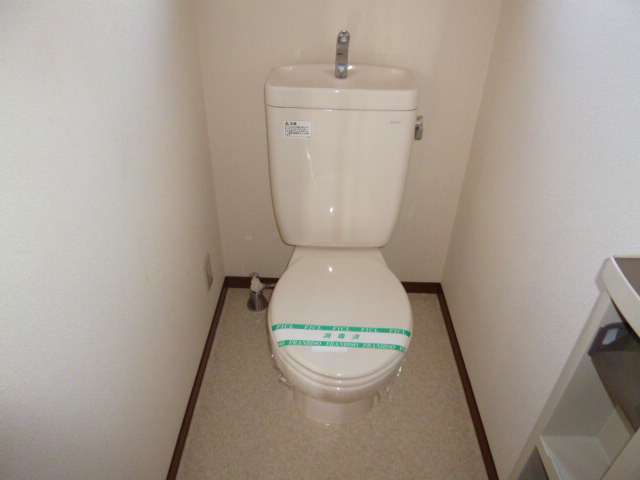 トイレ　シャワー付きトイレ