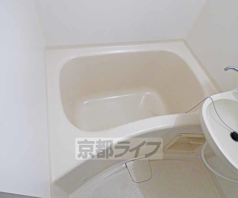 バス・シャワールーム　綺麗なバスです。