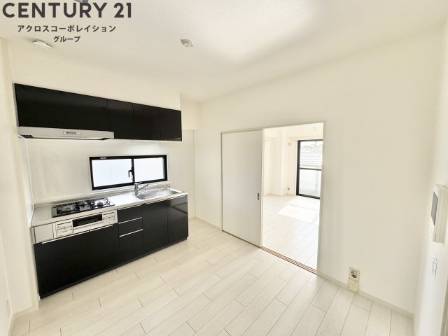 居室・リビング　明るい色合いのリビング☆