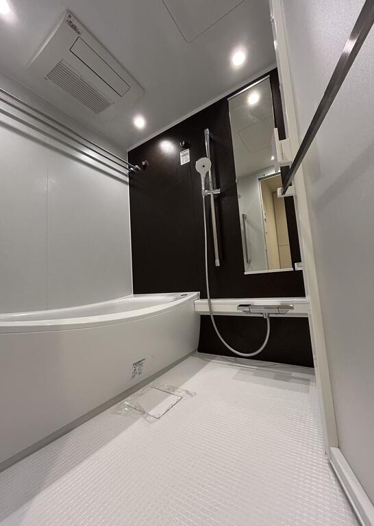 バス・シャワールーム　大型タイプ、浴室乾燥、追焚給湯