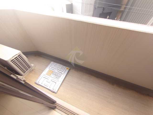 バルコニー　同タイプ。参考写真。