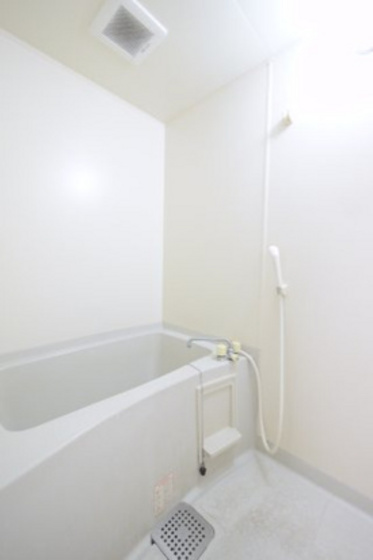 バス・シャワールーム　※他号室の写真です