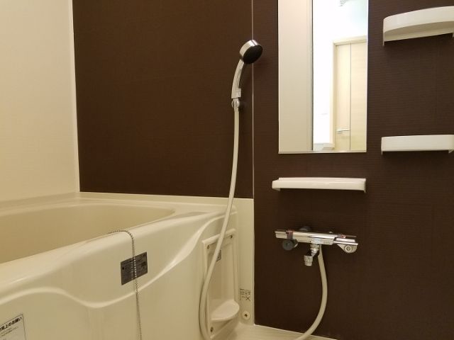 バス・シャワールーム