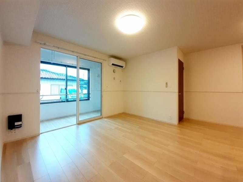 居室・リビング　図面と現状に相違がある場合には現状を優先