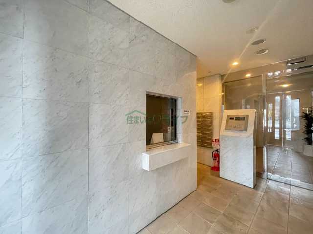 エントランス　サンテミリオン本駒込六義園