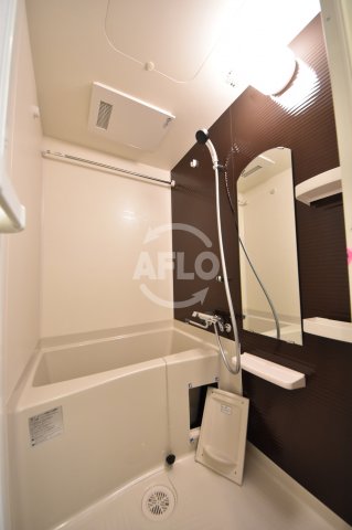 バス・シャワールーム　Luxe西長堀（ラグゼ西長堀）　風呂