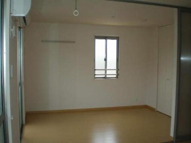 居室・リビング　２０６号室　洋室