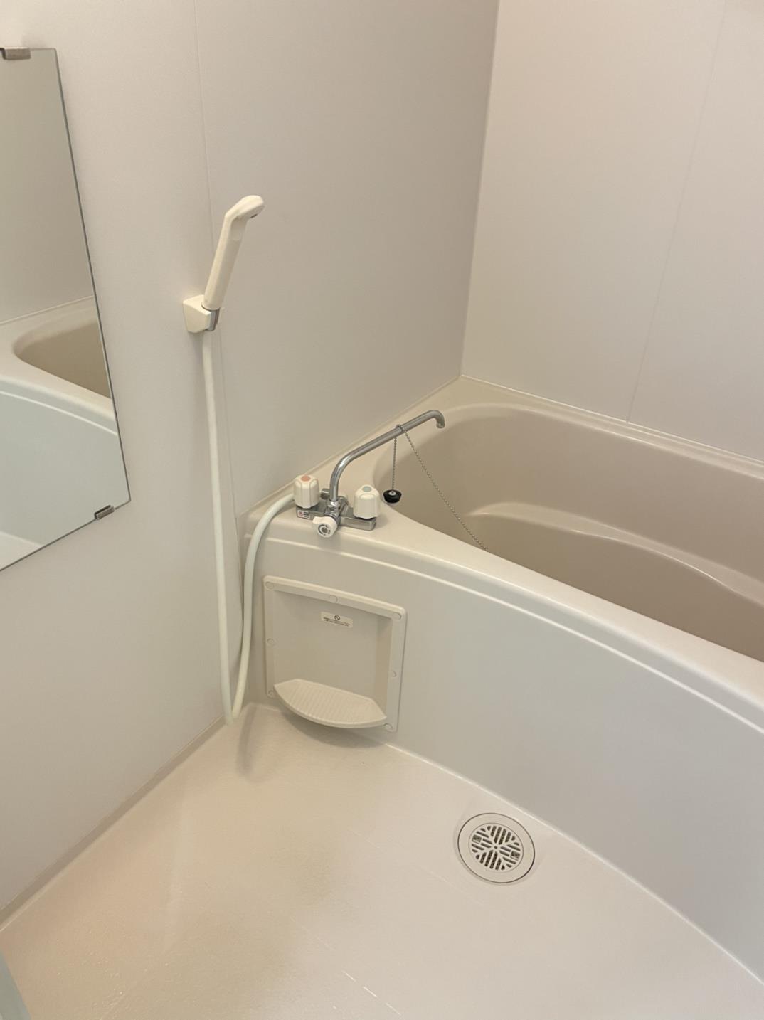 バス・シャワールーム　バスルーム