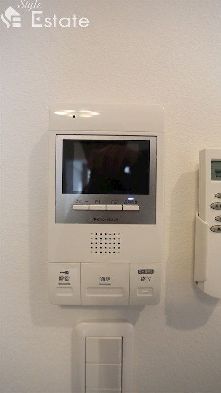 セキュリティ　モニター付きインターホン