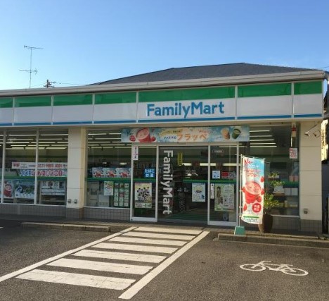 コンビニ　ファミリーマート 道徳通二丁目店（コンビニ）まで369m