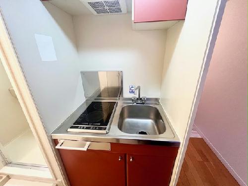 キッチン　設備・使用は号室により異なる為、現状を優先いたします