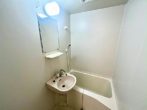 バス・シャワールーム　設備・使用は号室により異なる為、現状を優先いたします