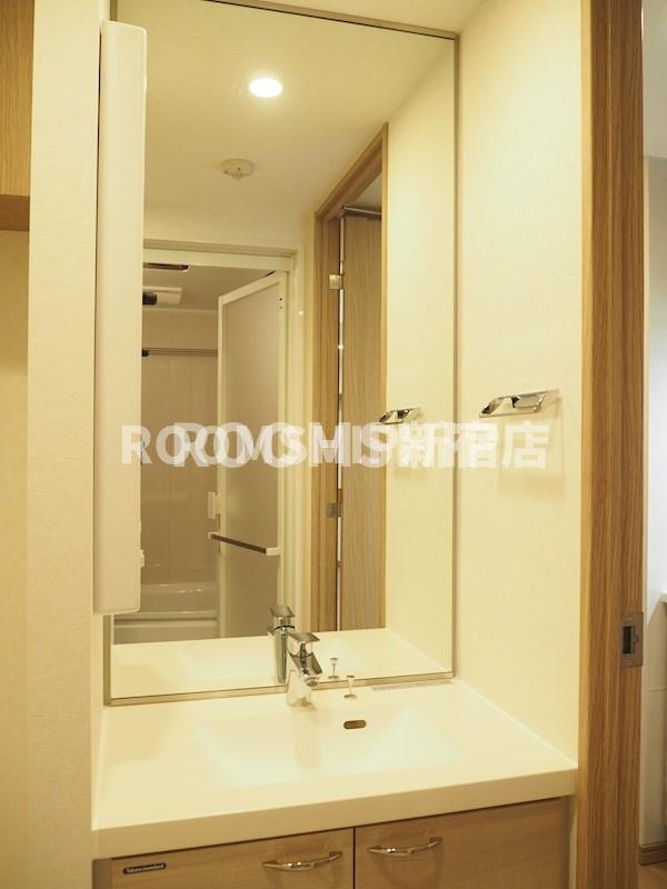 洗面設備　同仕様写真