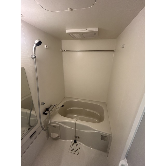 バス・シャワールーム　５１６号室参照