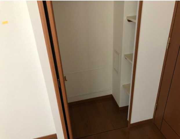収納　レジディア新川ＩＩ