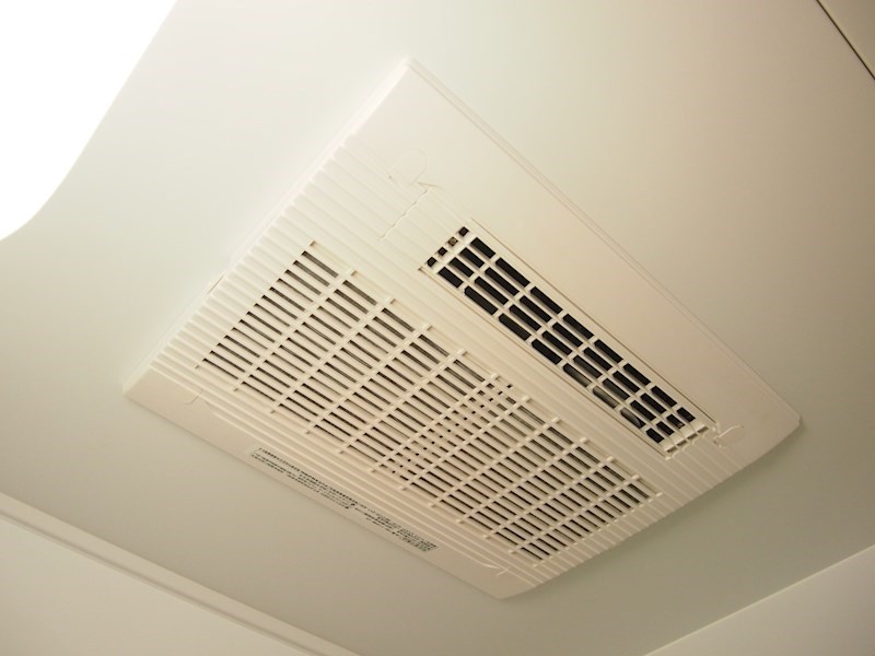 バス・シャワールーム　浴室乾燥機