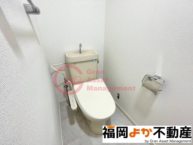 トイレ　清潔感のあるトイレです