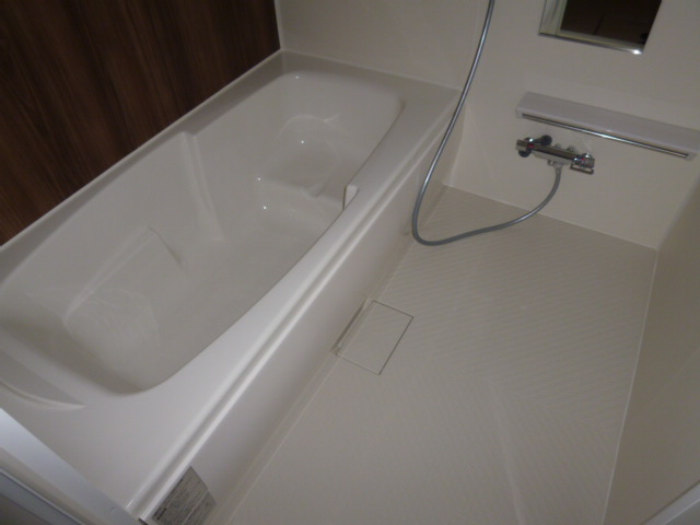 バス・シャワールーム　追い焚きバス