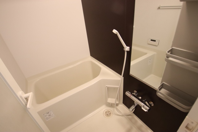 バス・シャワールーム　※別室の参考写真の為、現況優先です。