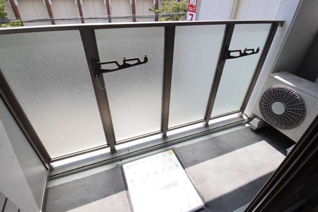 バルコニー　※別室の参考写真の為、現況優先です。