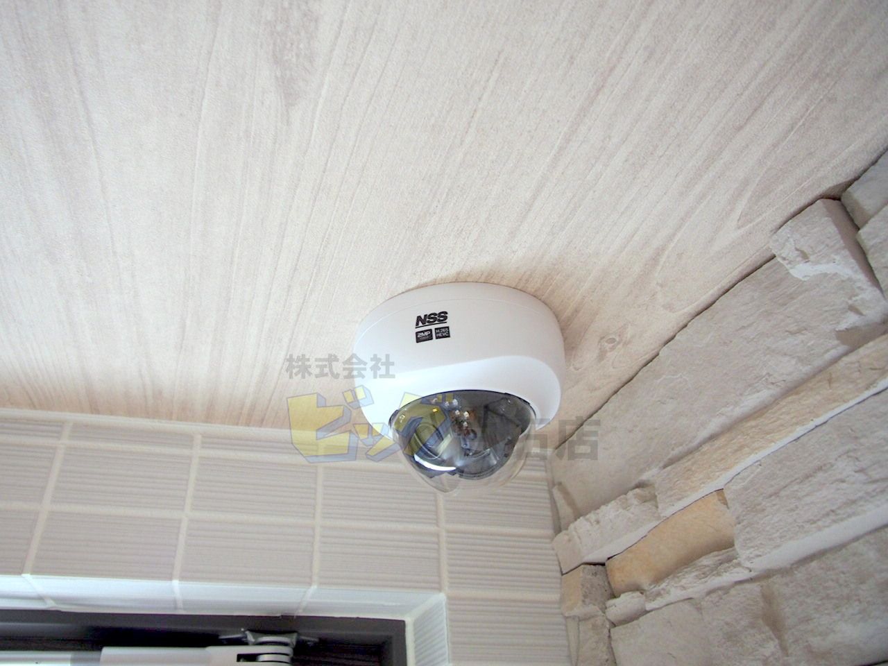 エントランス　防犯カメラ完備です♪