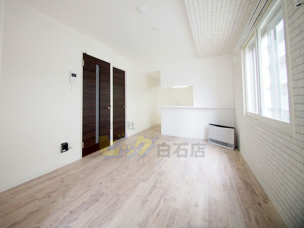 居室・リビング　日当たり良好で明るいリビングです♪