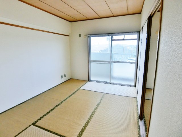 居室・リビング　※洋室に変更済み。画像準備中です