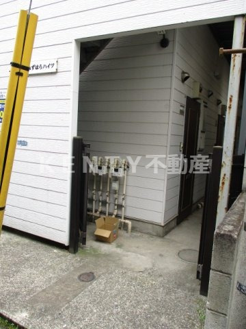 エントランス　清潔なエントランスです