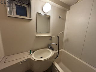 洗面設備　浴室内に洗面台付！