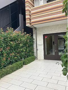 エントランス　エントランス