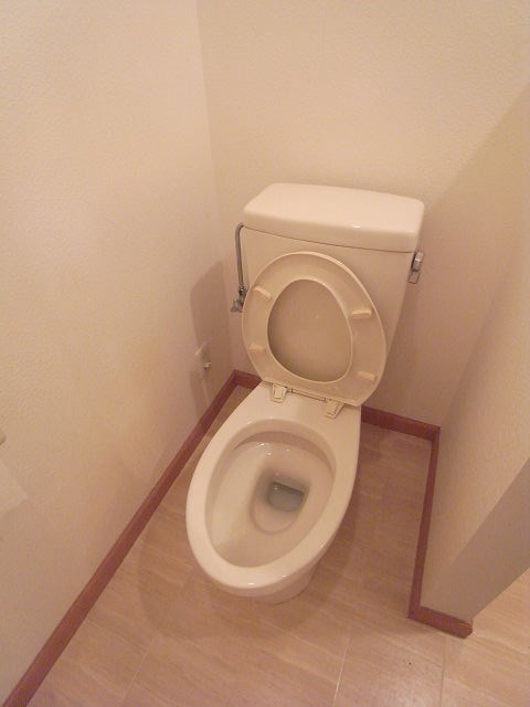 トイレ　ゆったりとした空間のトイレです