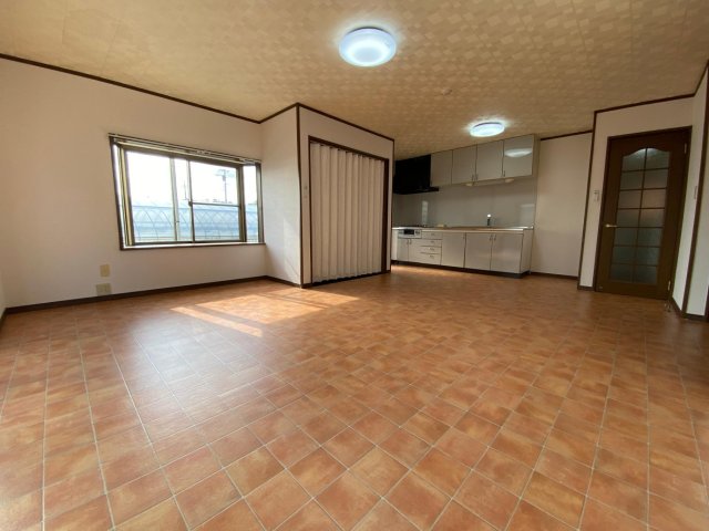 居室・リビング　20帖以上の広々リビング。