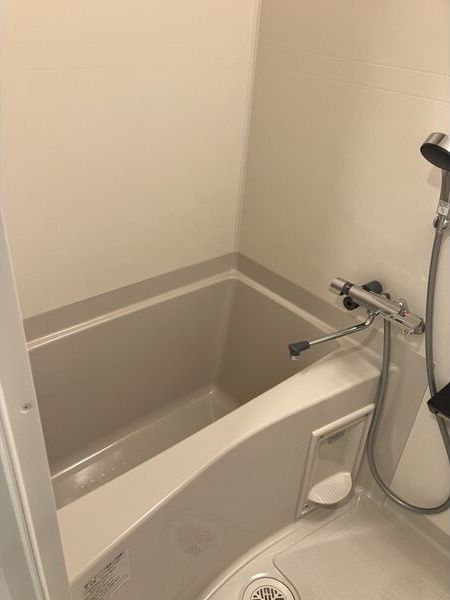 バス・シャワールーム　同じシリーズの部屋写真となります。