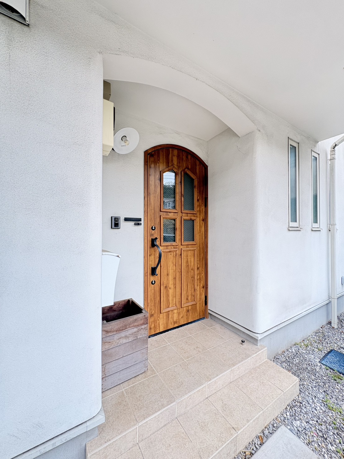 その他共有部分　駐車場は玄関の前なので愛車も安心して保管できます♪