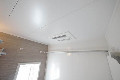 その他設備　浴室暖房乾燥機