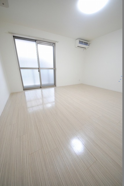 居室・リビング　写真は２０３号室