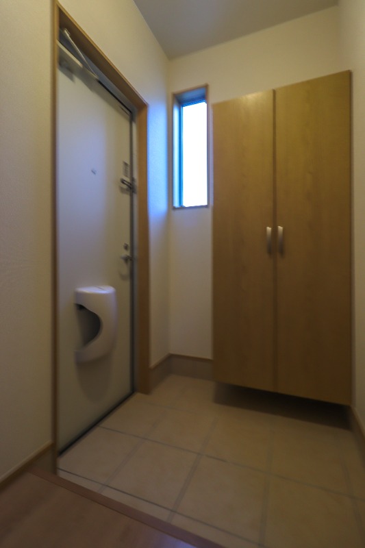 玄関　図面と現状に相違がある場合には現状を優先