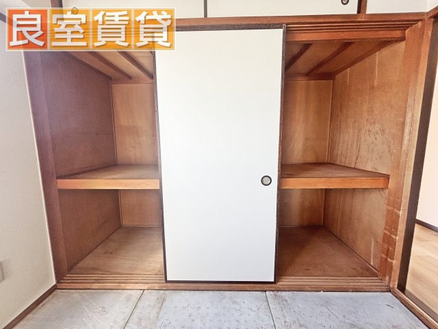 収納　押入れ