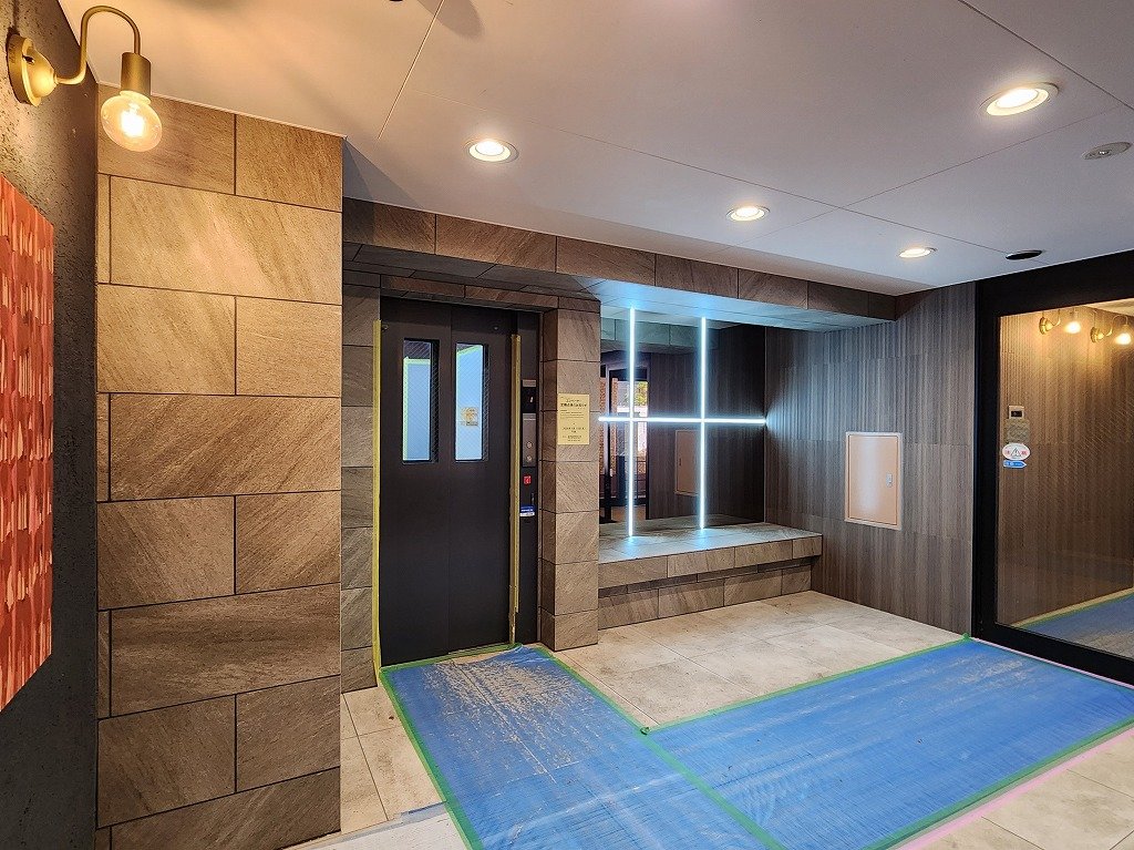 その他共有部分　エレベーターホール　オートロック・宅配ボックス・防犯カメラ各