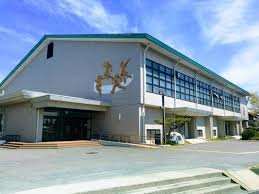 小学校　一宮市立神山小学校（小学校）まで375m