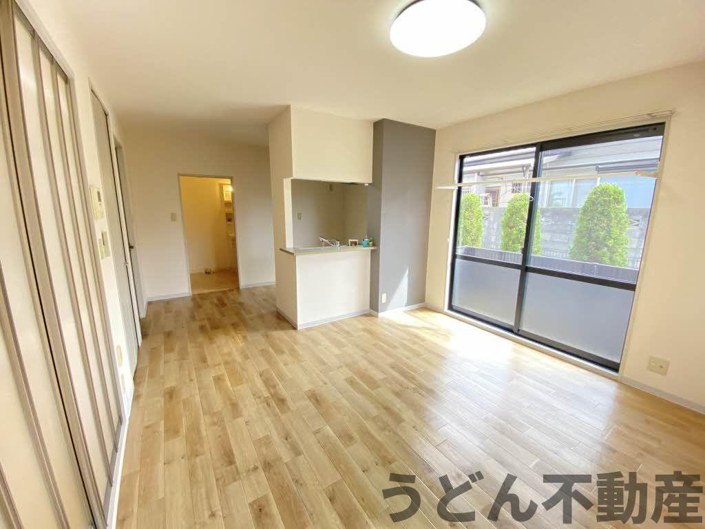 居室・リビング　うどん県のお部屋探しはうどん不動産へ うどんちゃんとLINE