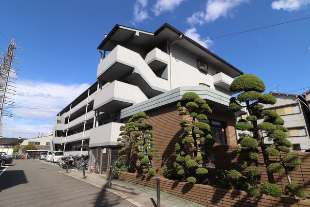 建物外観　ラビスタ志紀